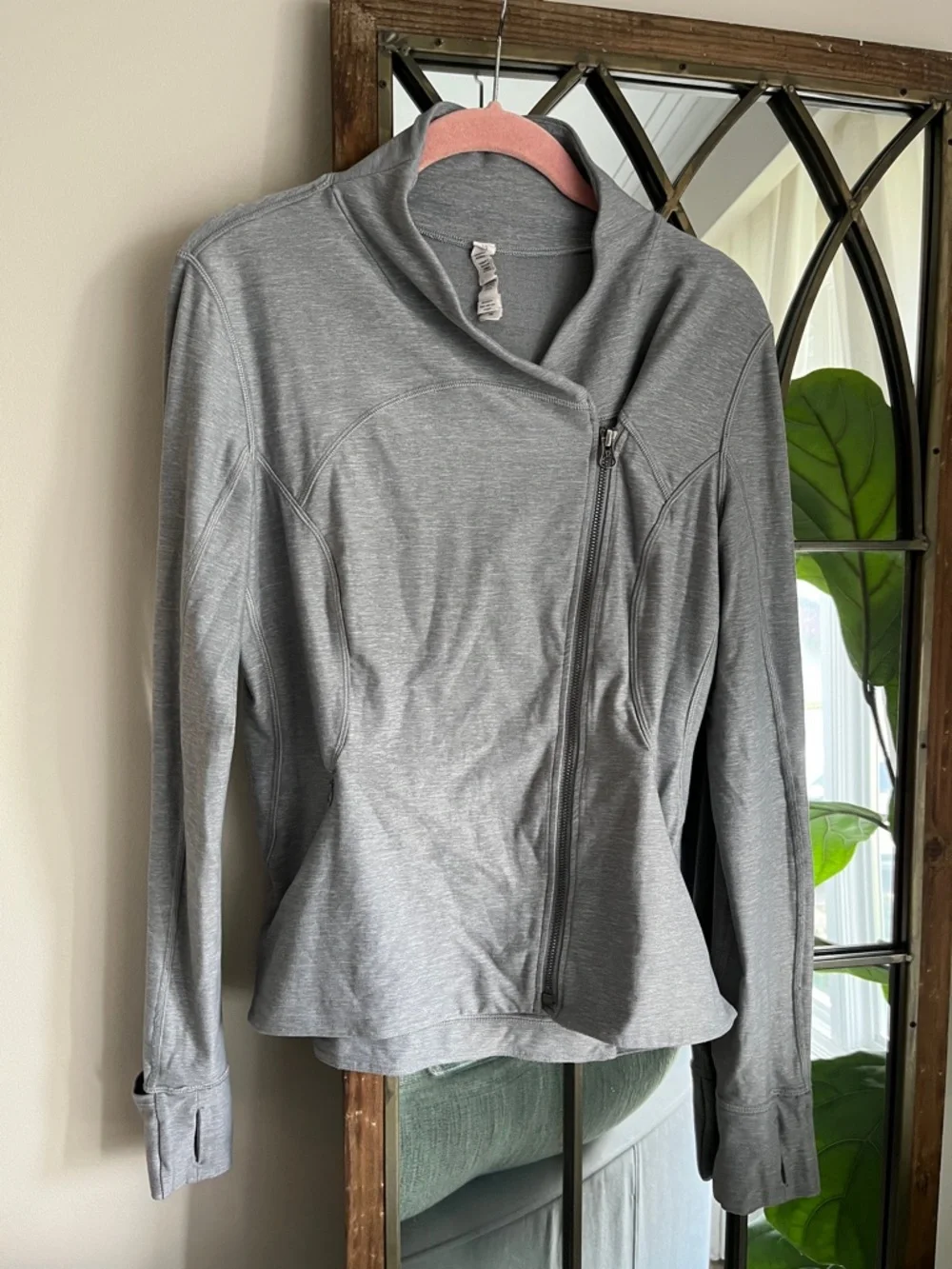 Lululemon Precision Jacket - Picture 2 of 5